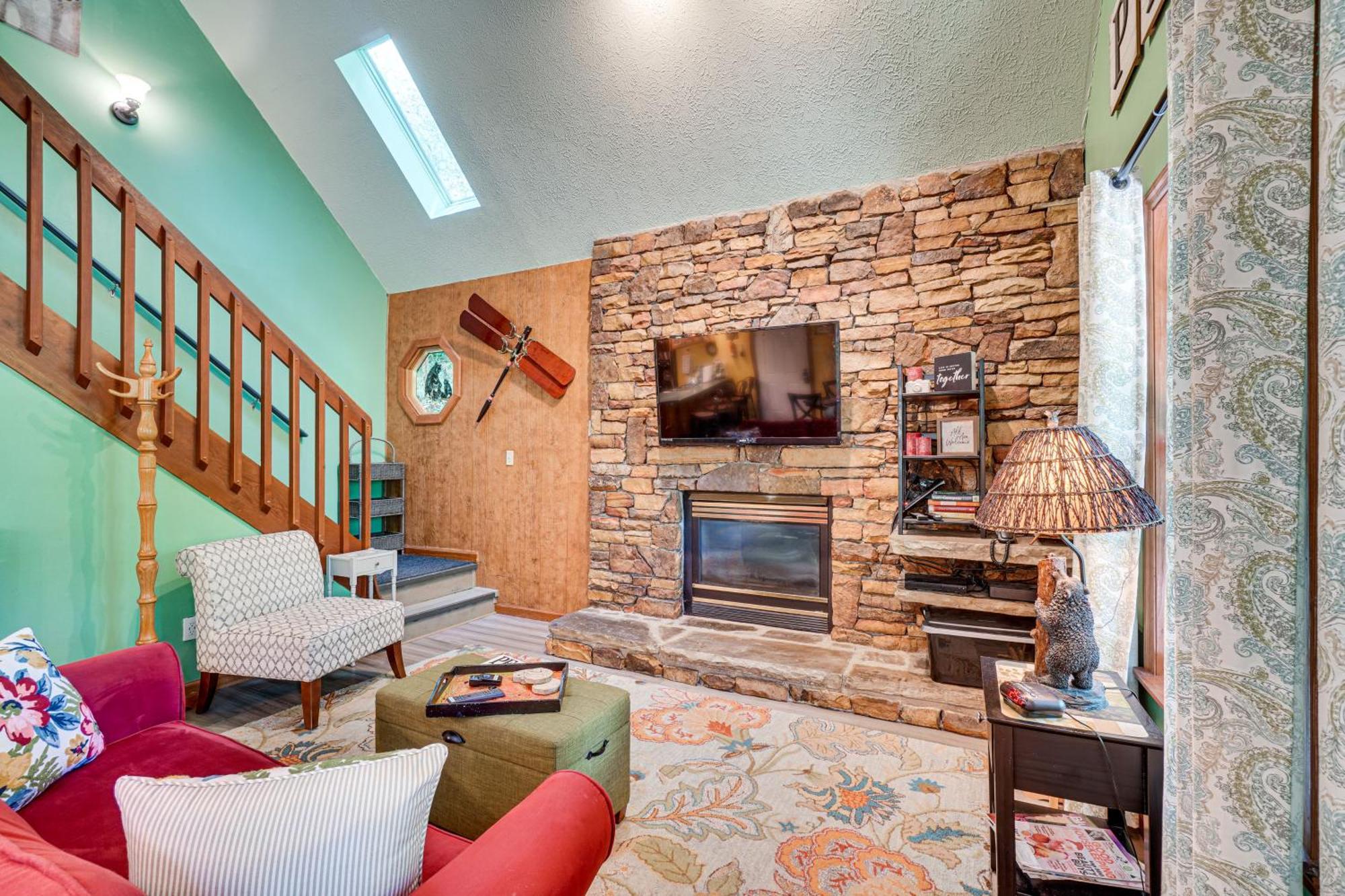 Smoky Mountain Cabin With Deck And Hot Tub! Pigeon Forge Luaran gambar